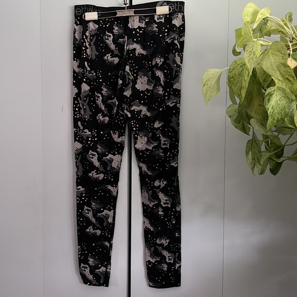 ethika Pants - GUC Ethika women’s size L lightweight high waisted leggings